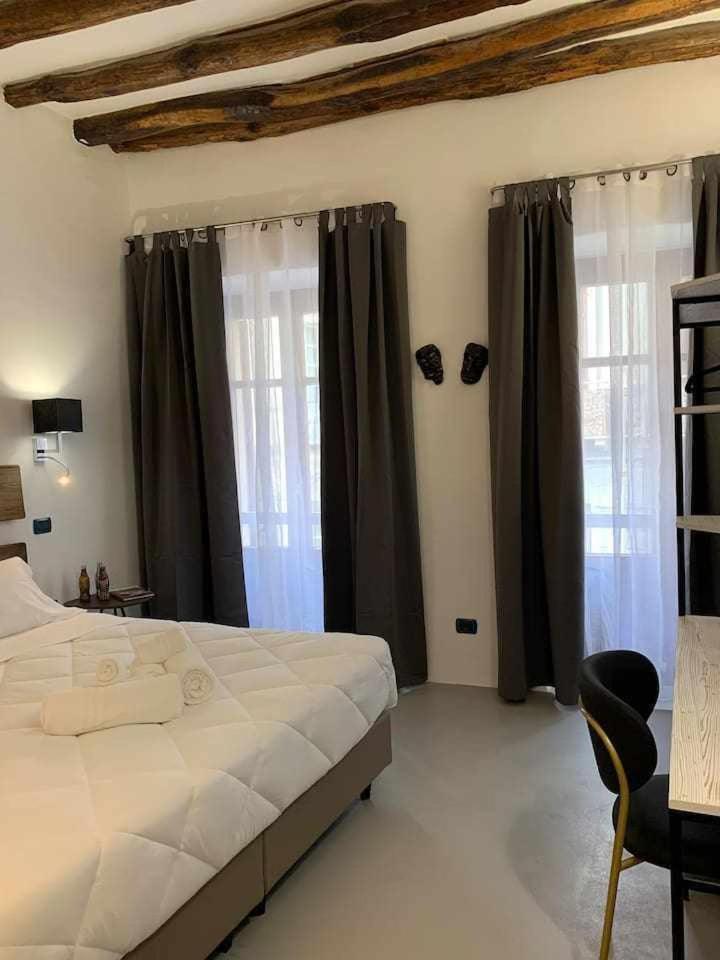 C&O Savoia Rooms Cagliari Extérieur photo