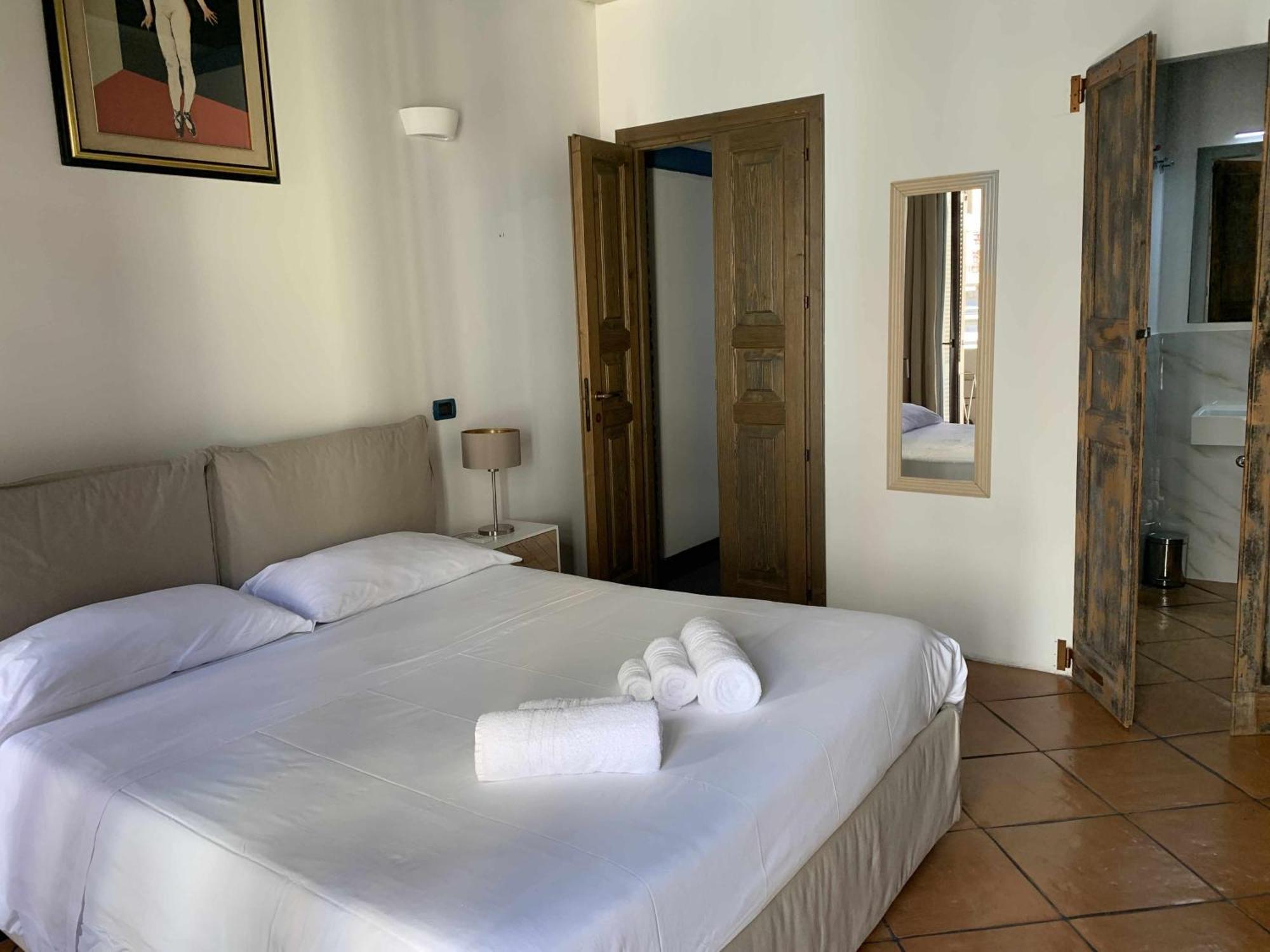 C&O Savoia Rooms Cagliari Extérieur photo