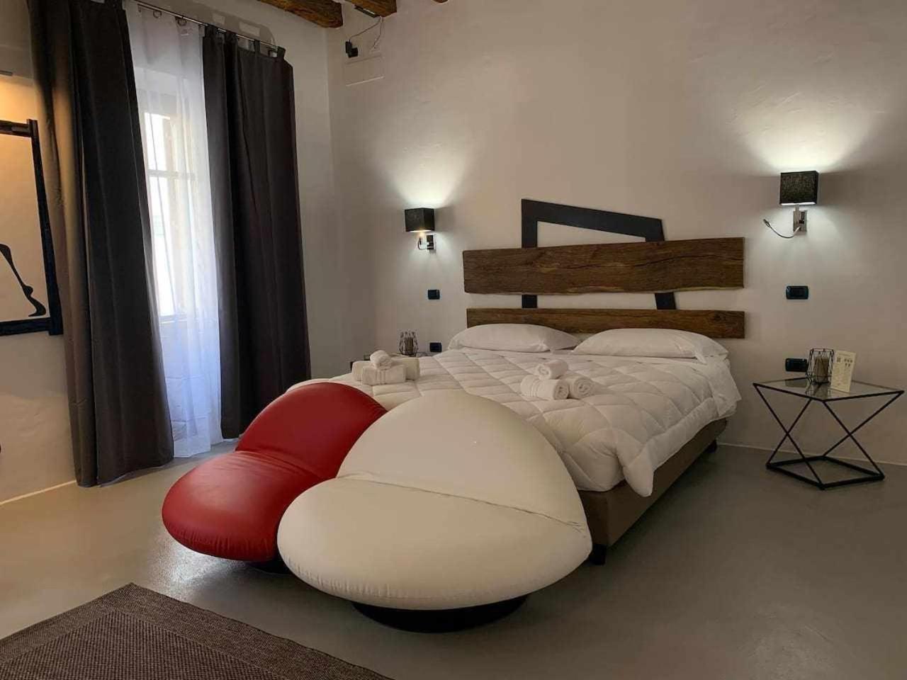 C&O Savoia Rooms Cagliari Extérieur photo